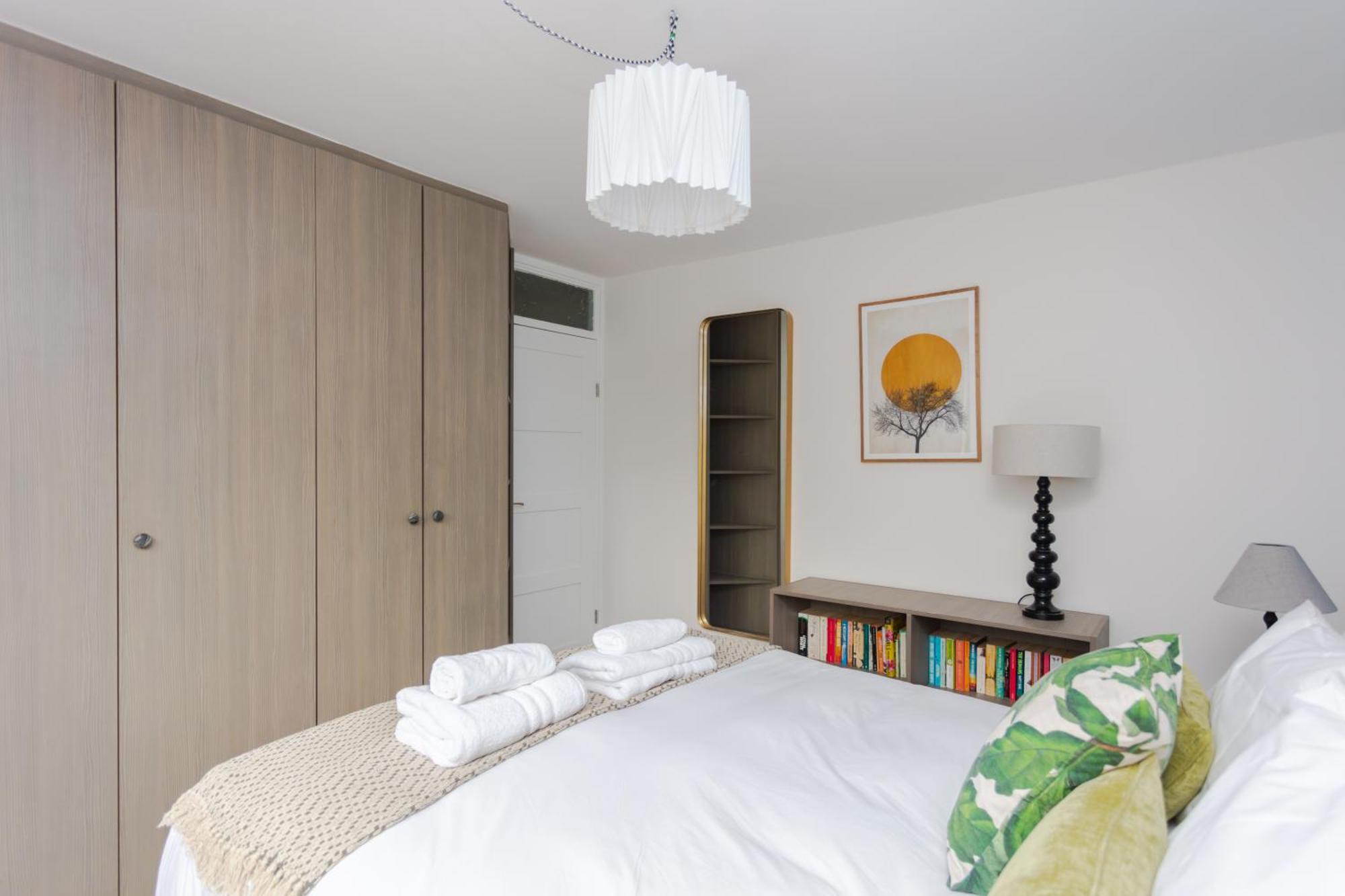 Spacious Central 3 Bedroom Apartment In Old Street Лондон Экстерьер фото
