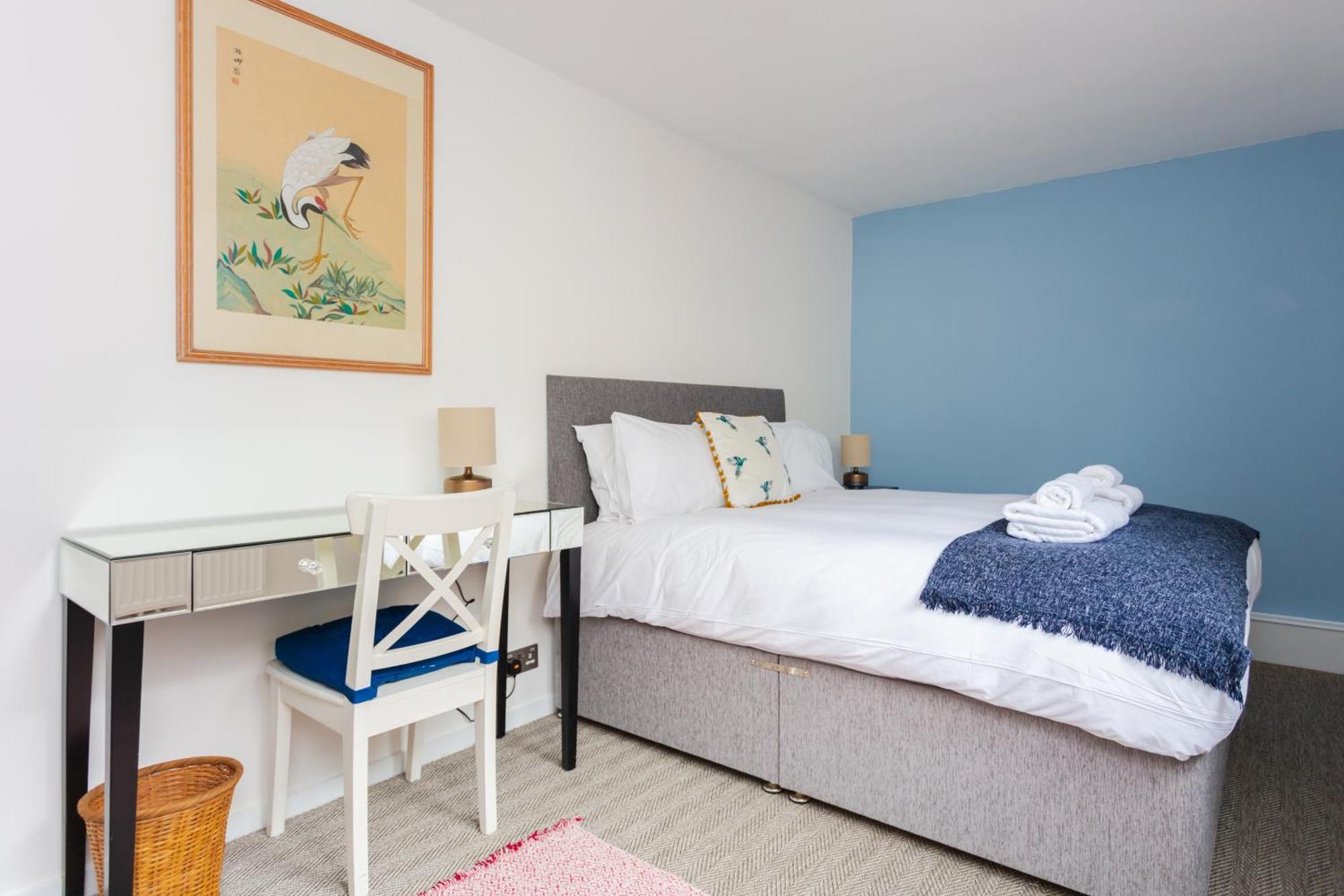 Spacious Central 3 Bedroom Apartment In Old Street Лондон Экстерьер фото