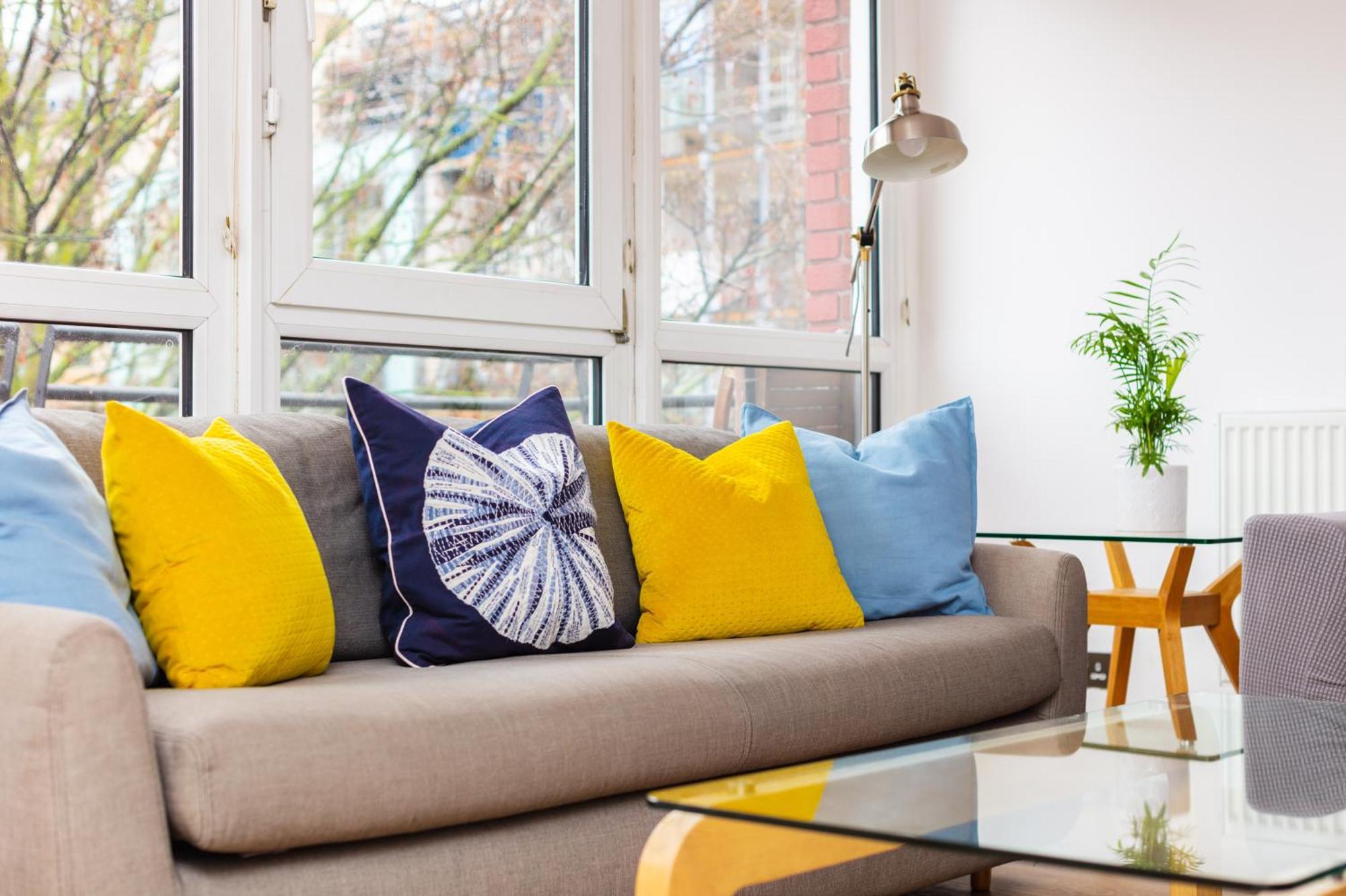 Spacious Central 3 Bedroom Apartment In Old Street Лондон Экстерьер фото